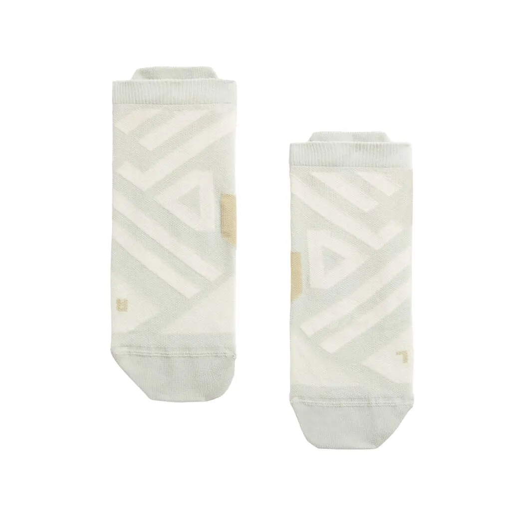 On Running Performance Low Sock (Mens) - Glacier/Dew