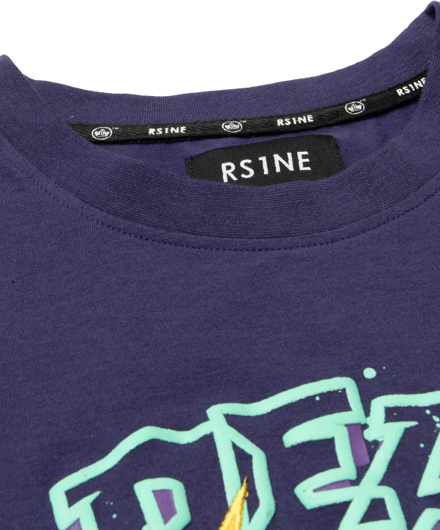 Sure! Here’s an optimized title for the RS1NE Dead Serious T-Shirt:

RS1NE Mens Dead Serious Graphic T-Shirt - Casual Wear, Comfortable Fit, Street Style

This title includes modifiers that highlight the products target audience, style, and comfort, making it more appealing for e-commerce.