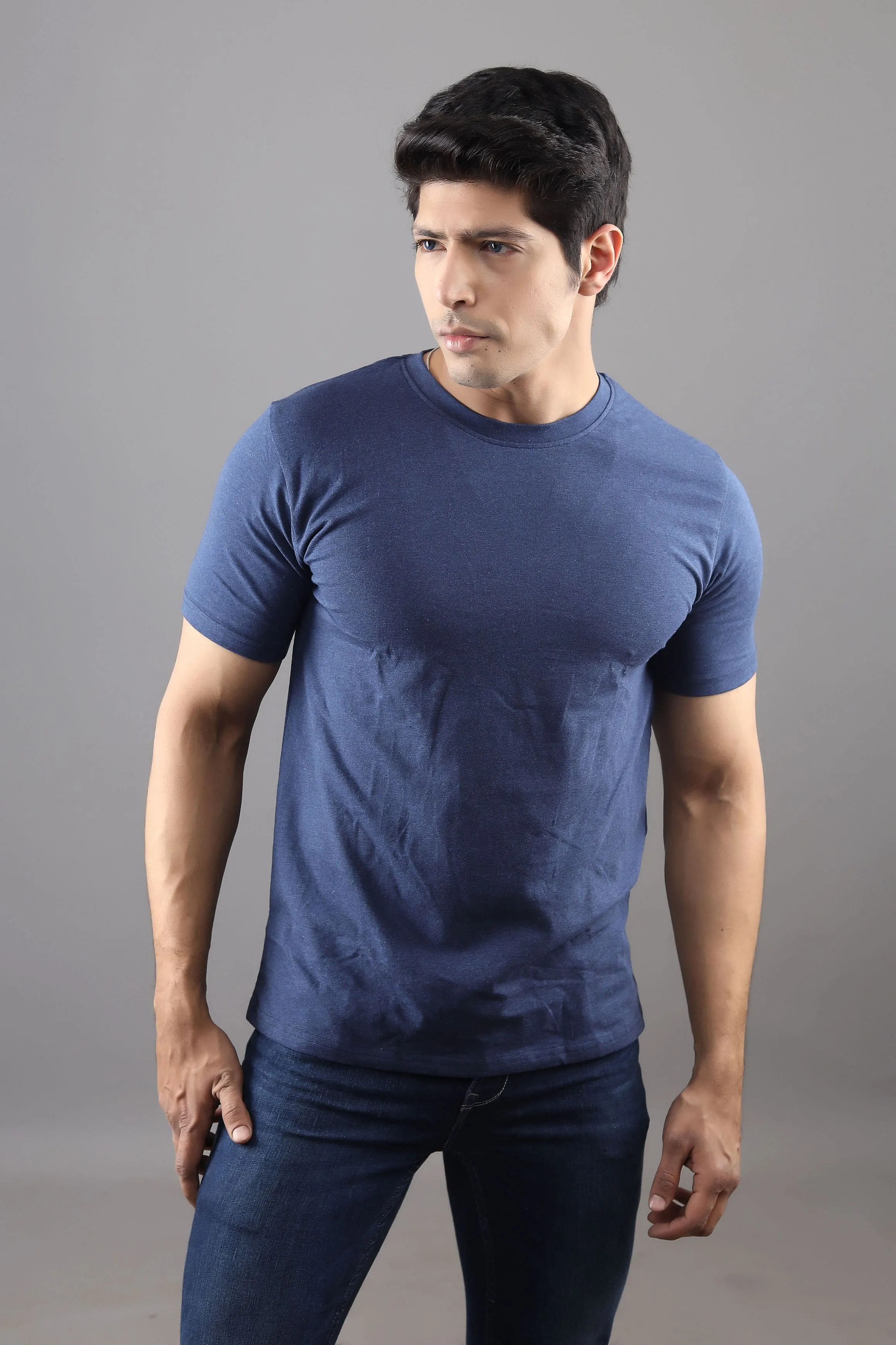 T-shirt - Men Navy Blue Solid Round Neck Pure Cotton